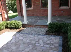 Outdoor stone paving and landscaping services in San Marino.